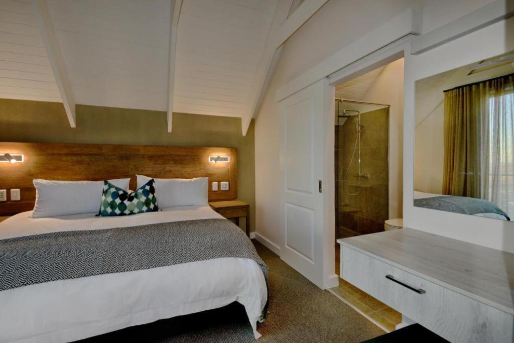 The Shark Bay Villas ランゲバーン エクステリア 写真