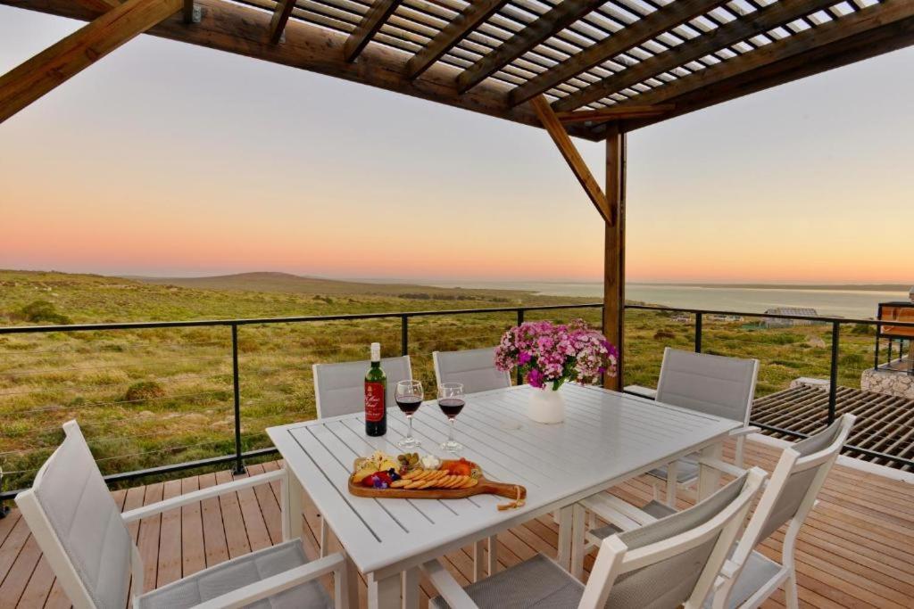 The Shark Bay Villas ランゲバーン エクステリア 写真