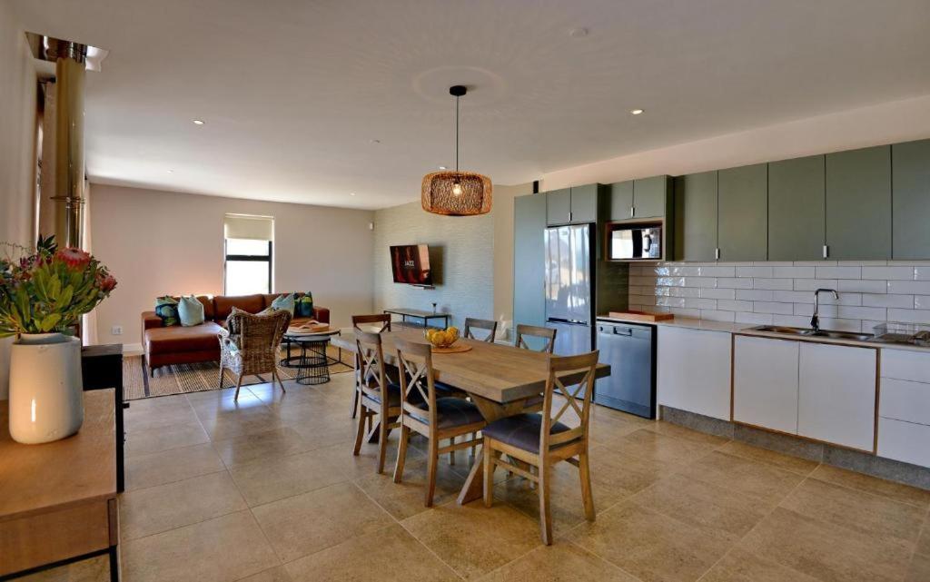 The Shark Bay Villas ランゲバーン エクステリア 写真