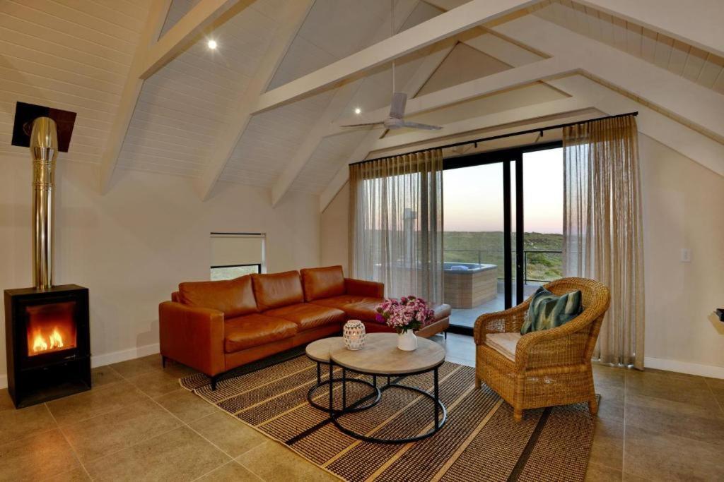 The Shark Bay Villas ランゲバーン エクステリア 写真